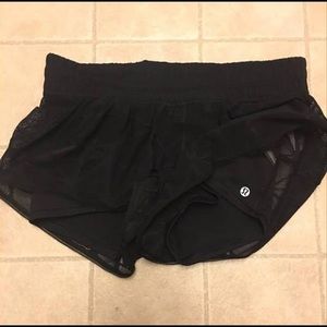 Lululemon Run City shorts